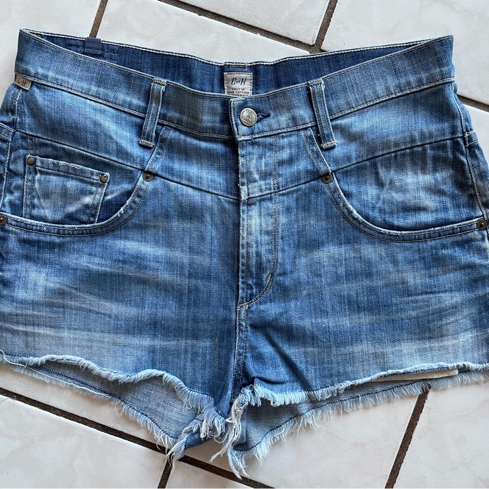 Citizens of Himanity Distressed Denim Cutoff Shorts, midrise sz 31!